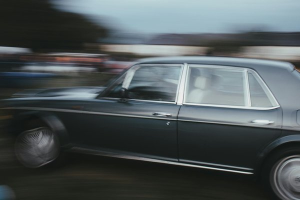 Choisir son huile pour véhicule ancien : guide pratique