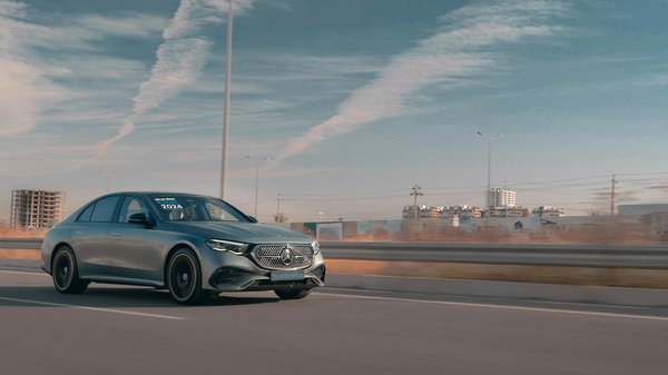 Pourquoi l'entretien périodique des véhicules est-il crucial pour maximiser leur longévité ?